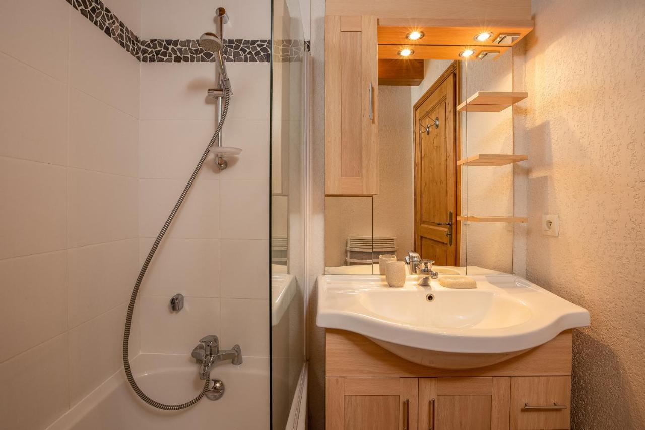 Chateau - Charming Apartment In The City Center With 3 Bedrooms - By Cozee Rentals Saint-Gervais-les-Bains Exterior photo